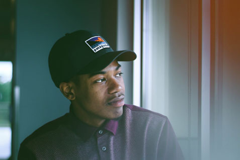 purple-worker-clm-images@2x