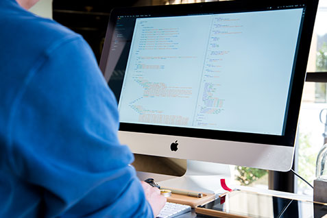 desktop-coding-clm-images@2x